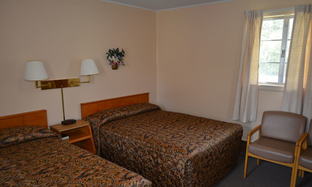 The Village Motel Richfield Springs Екстериор снимка